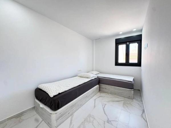 Ático en calle Ramón Gallud, 211