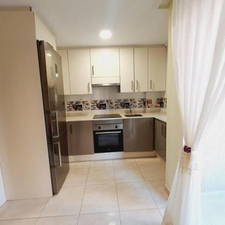 Piso en calle Caballero de Rodas