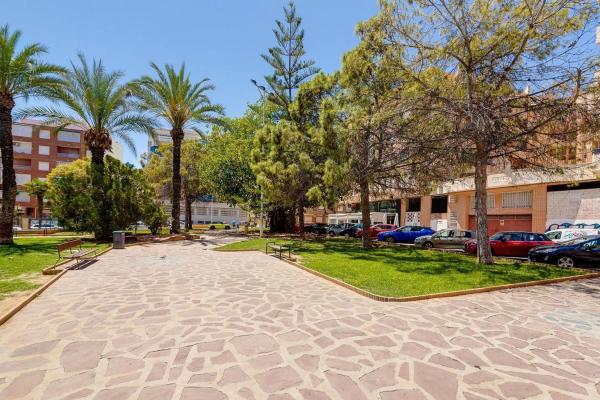 Piso en calle Caballero de Rodas