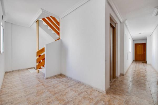 Piso en calle Fuensanta, 47