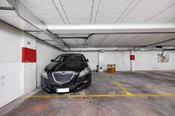 Piso en calle la Sal, 18