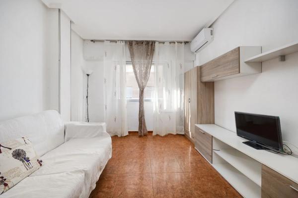 Estudio en avenida Diego Ramírez Pastor, 221