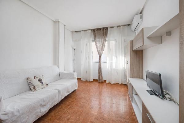 Estudio en avenida Diego Ramírez Pastor, 221