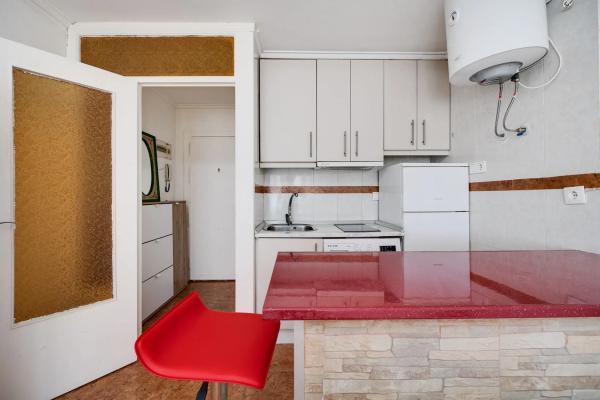 Estudio en avenida Diego Ramírez Pastor, 221