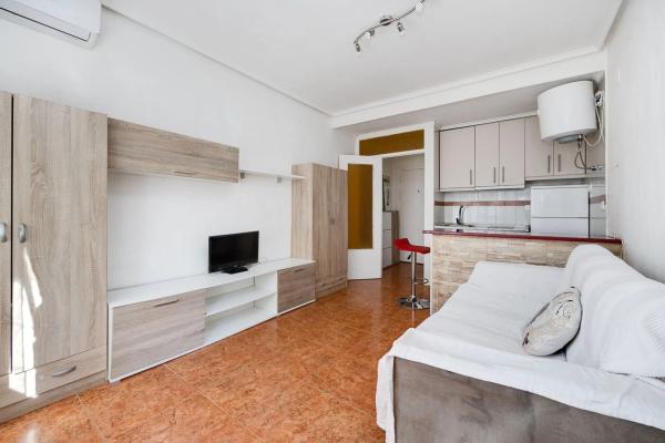 Estudio en avenida Diego Ramírez Pastor, 221