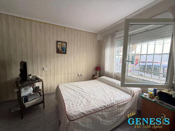 Chalet adosado en CL Vicente Blasco Ibañez, 110