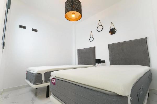 Chalet adosado en calle Moriones s/n