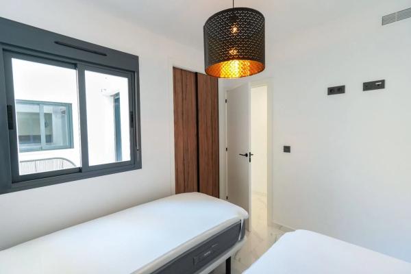 Chalet adosado en calle Moriones s/n