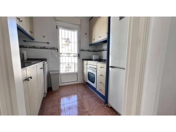 Chalet adosado en calle Manzano