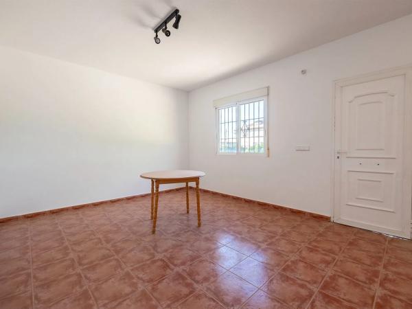 Chalet pareado en calle Paraje el Mansegal