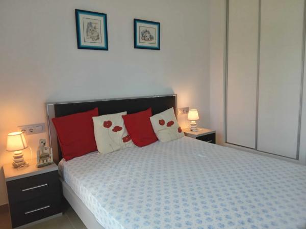 Casa independiente en calle Guanábano, 11 puerta 28