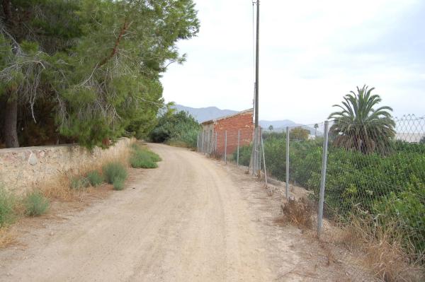 Casa rural en vereda del Cementerio, 264