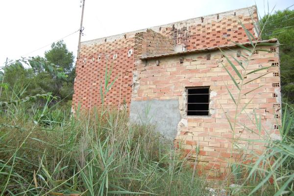 Casa rural en vereda del Cementerio, 264
