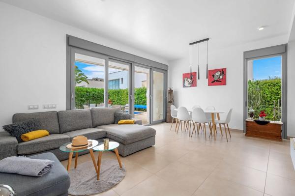 Casa independiente en avenida del Golf