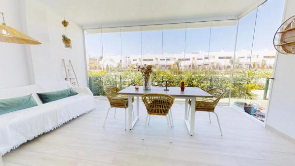 Casa independiente en calle Madroño, 35