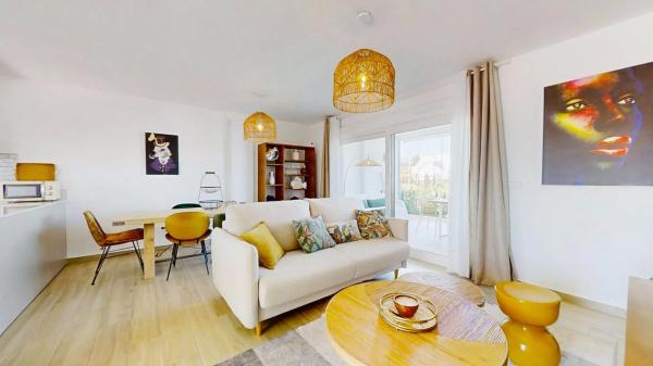 Casa independiente en calle Madroño, 35