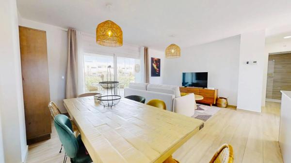 Casa independiente en calle Madroño, 35