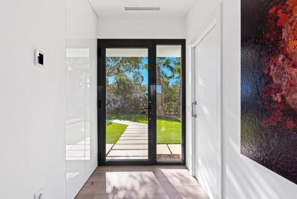 Casa independiente en avenida de las Colinas