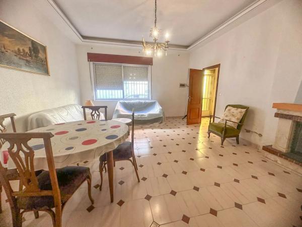 Chalet en carretera Beniel Desamparados