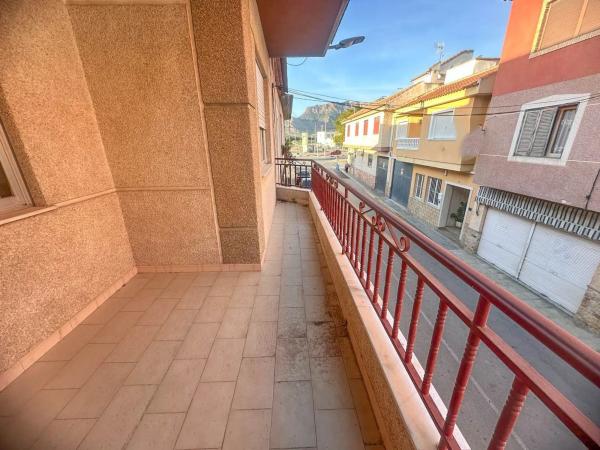 Chalet en carretera Beniel Desamparados