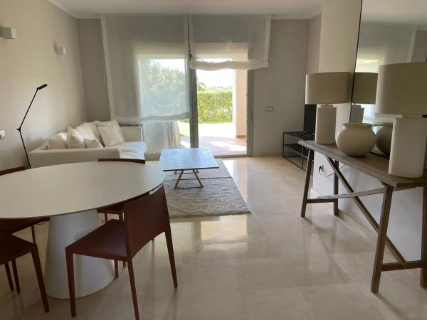 Piso en avenida de las Colinas, 3