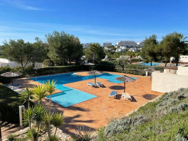 Piso en avenida de las Colinas, 3