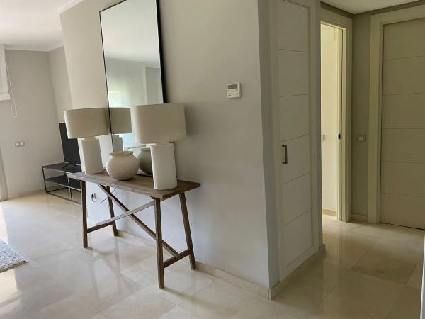 Piso en avenida de las Colinas, 3