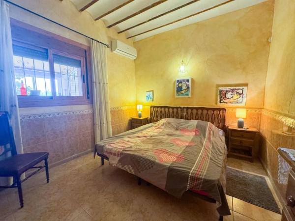 Casa independiente en Los Carrillos, 180