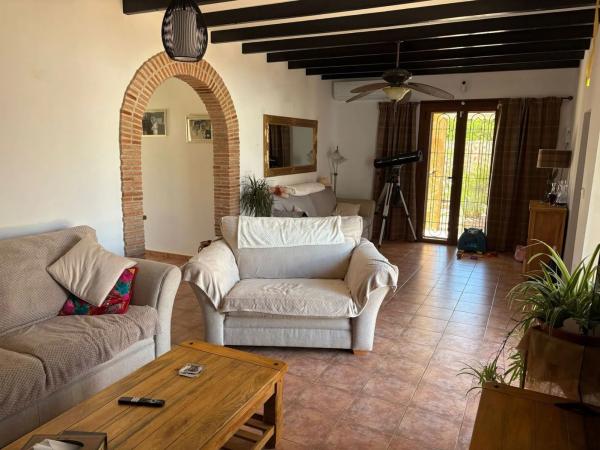 Casa independiente en camino de los Almendros, 3