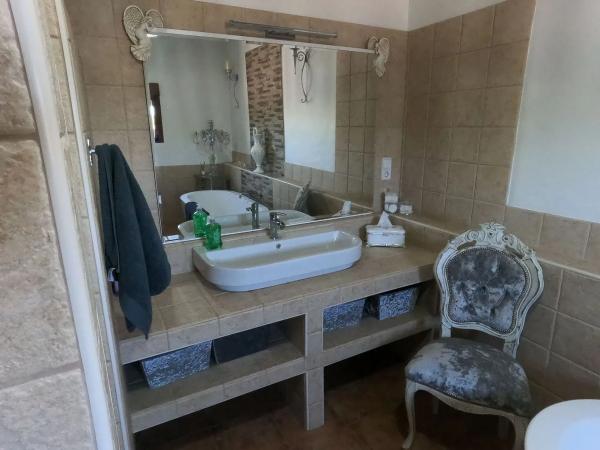 Casa independiente en camino de los Almendros, 3