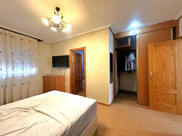 Chalet adosado en CL 8 De Diciembre