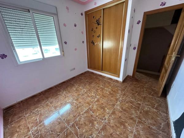 Chalet adosado en calle orihuela campaneta, 2