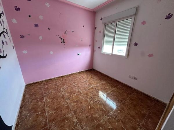 Chalet adosado en calle orihuela campaneta, 2