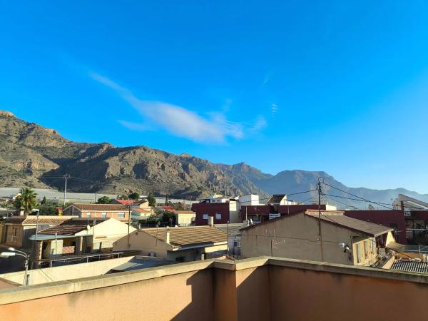 Casa independiente en calle Venecia