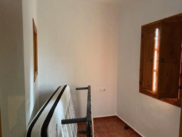 Chalet pareado en calle Guadalupe