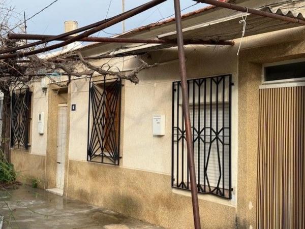 Chalet pareado en calle Guadalupe