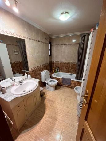 Chalet adosado en calle Manoletes r Bon, 2