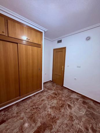 Piso en calle Comandante Manuel Gimeno, 32