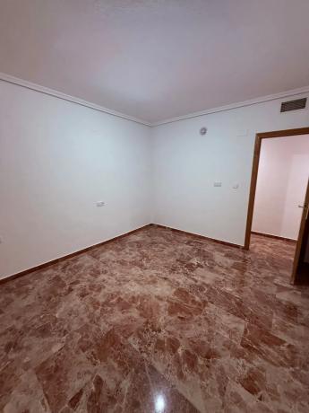 Piso en calle Comandante Manuel Gimeno, 32