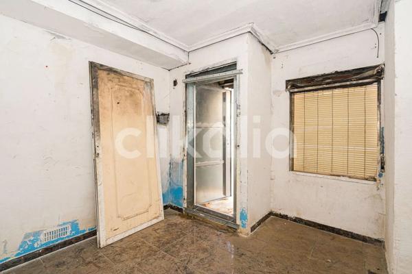 Casa independiente en calle Ferrari