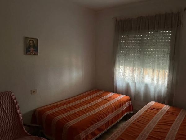 Chalet adosado en vereda de las Acacias