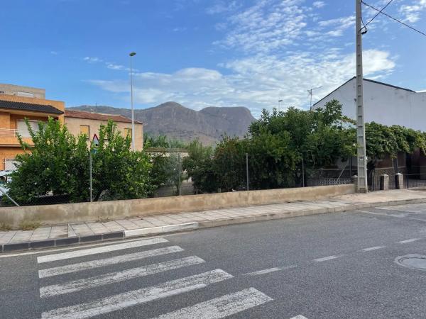 Chalet adosado en vereda de las Acacias