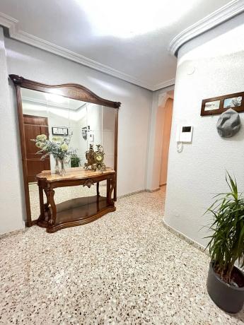 Piso en calle Duque de Tamames, 38