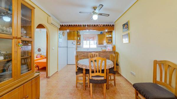 Casa independiente en calle Campoamor, 1