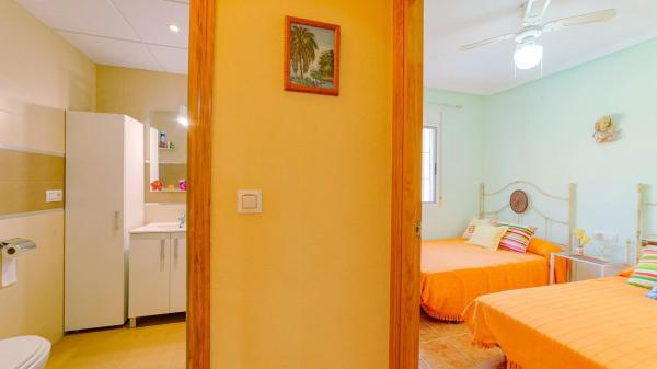 Casa independiente en calle Campoamor, 1