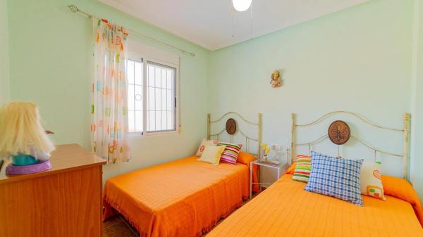 Casa independiente en calle Campoamor, 1