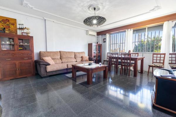 Casa independiente en Lugar Escorratel s/n