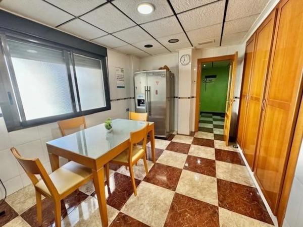 Piso en calle Doctor Jose Maria Sarget, 6