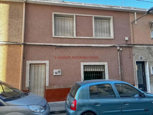 Chalet adosado en calle Carmelitas