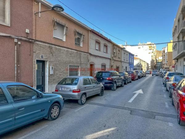 Chalet adosado en calle Carmelitas